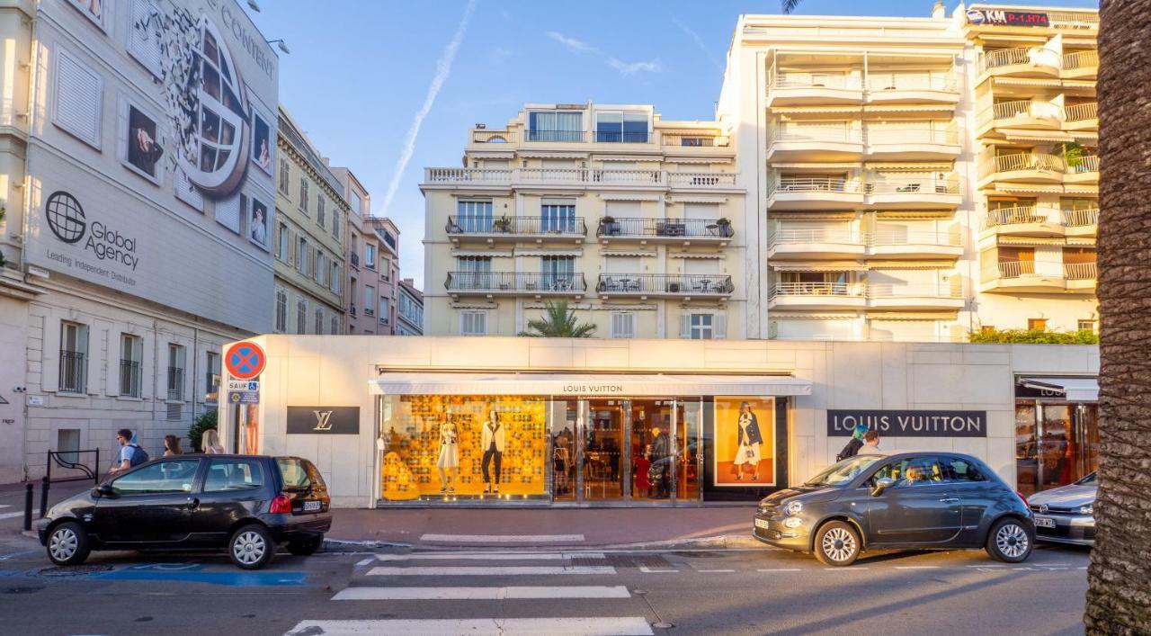Carre D'or Apartment *